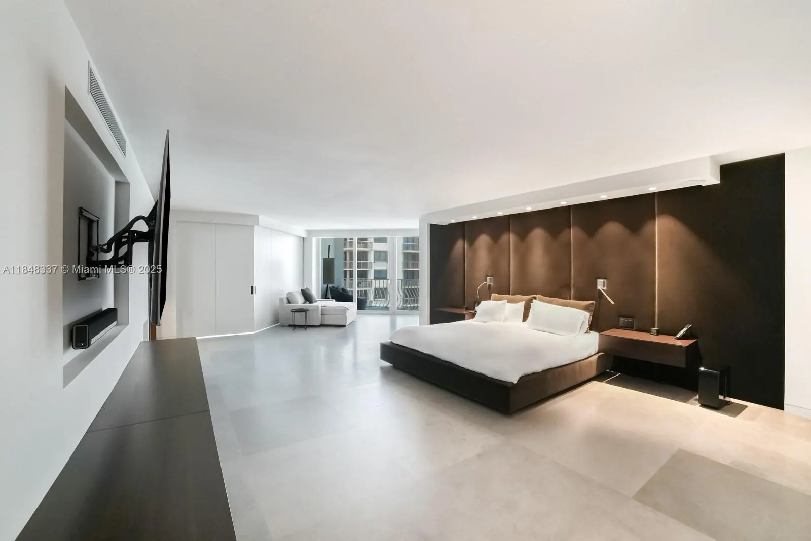 10155 Collins Ave, #1710
