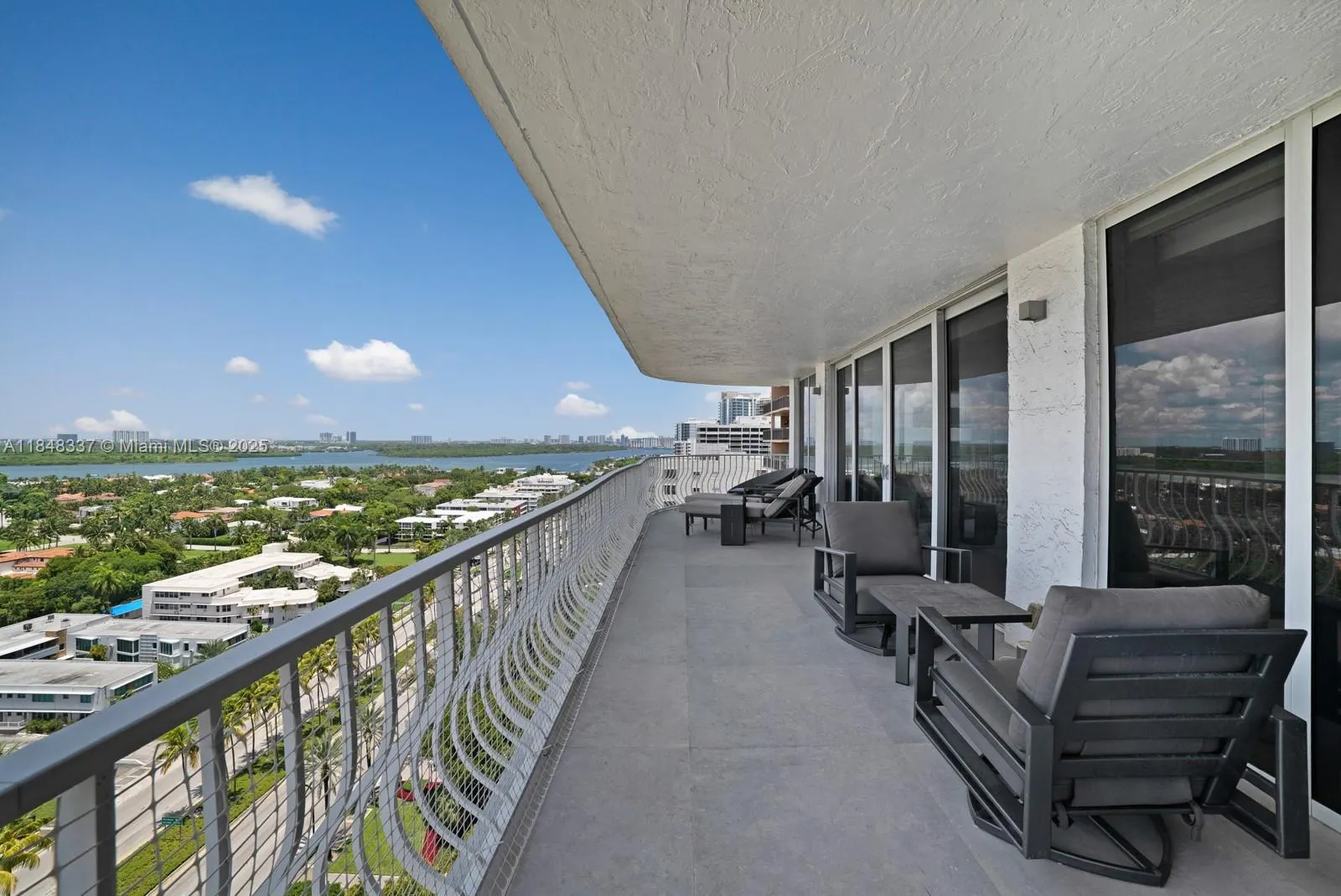 10155 Collins Ave, #1710