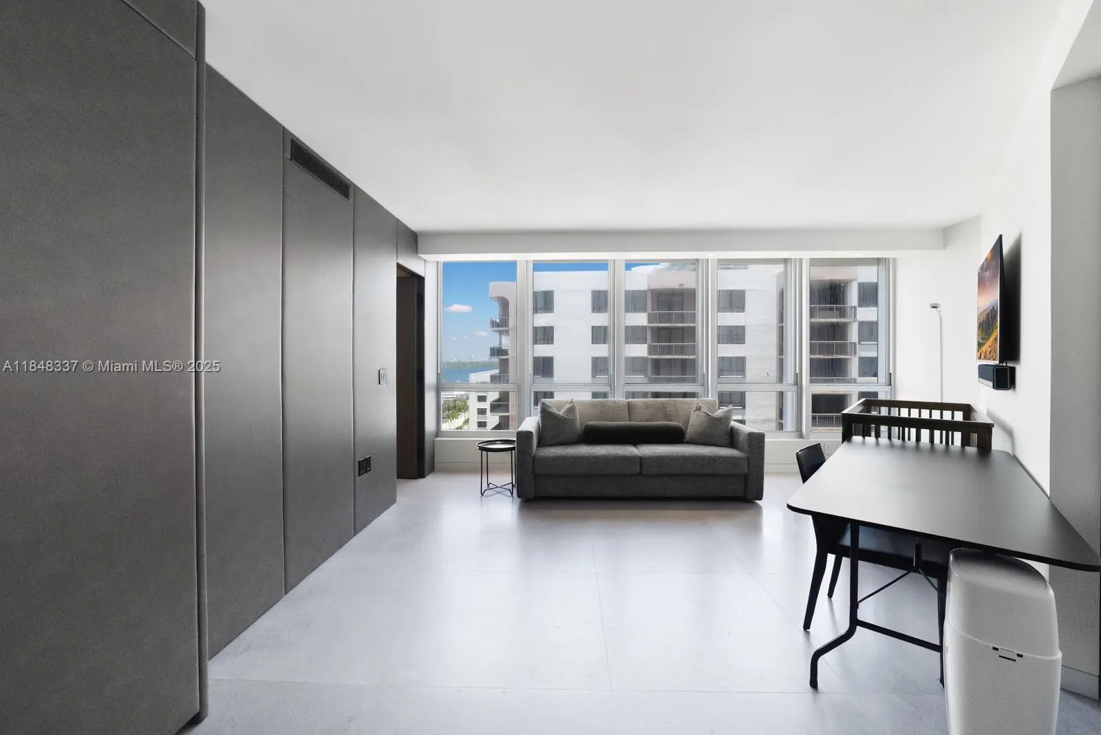 10155 Collins Ave, #1710