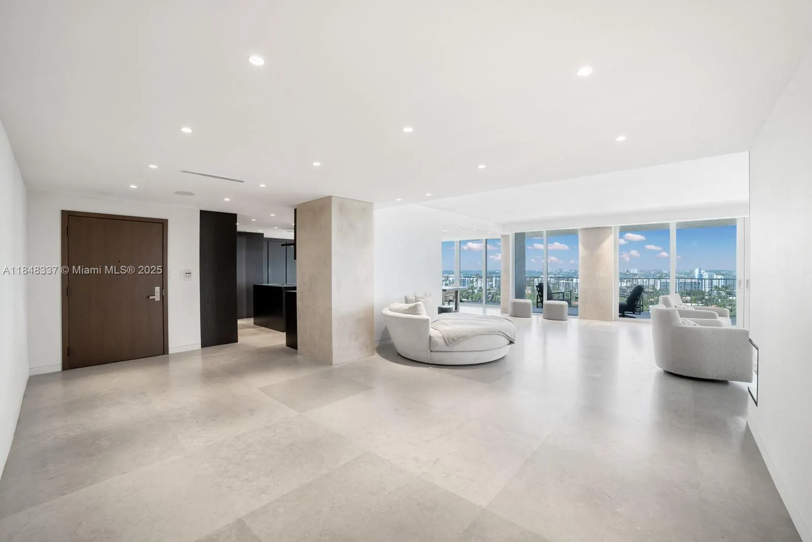 10155 Collins Ave, #1710