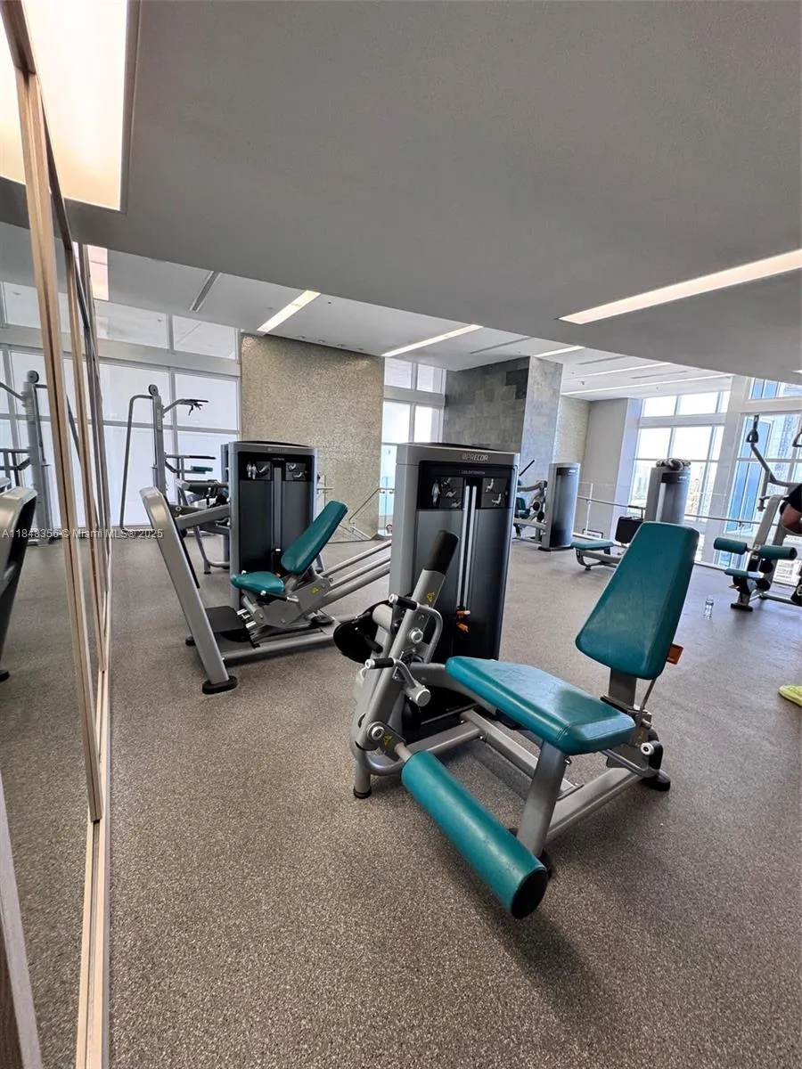 18201 Collins Ave, #604
