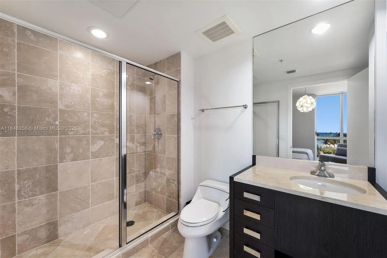 18201 Collins Ave, #604