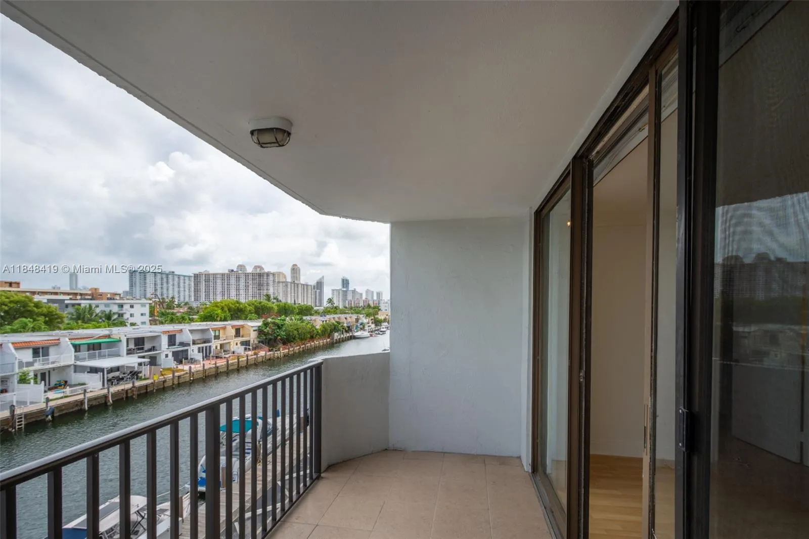 3703 NE 166th St, #408