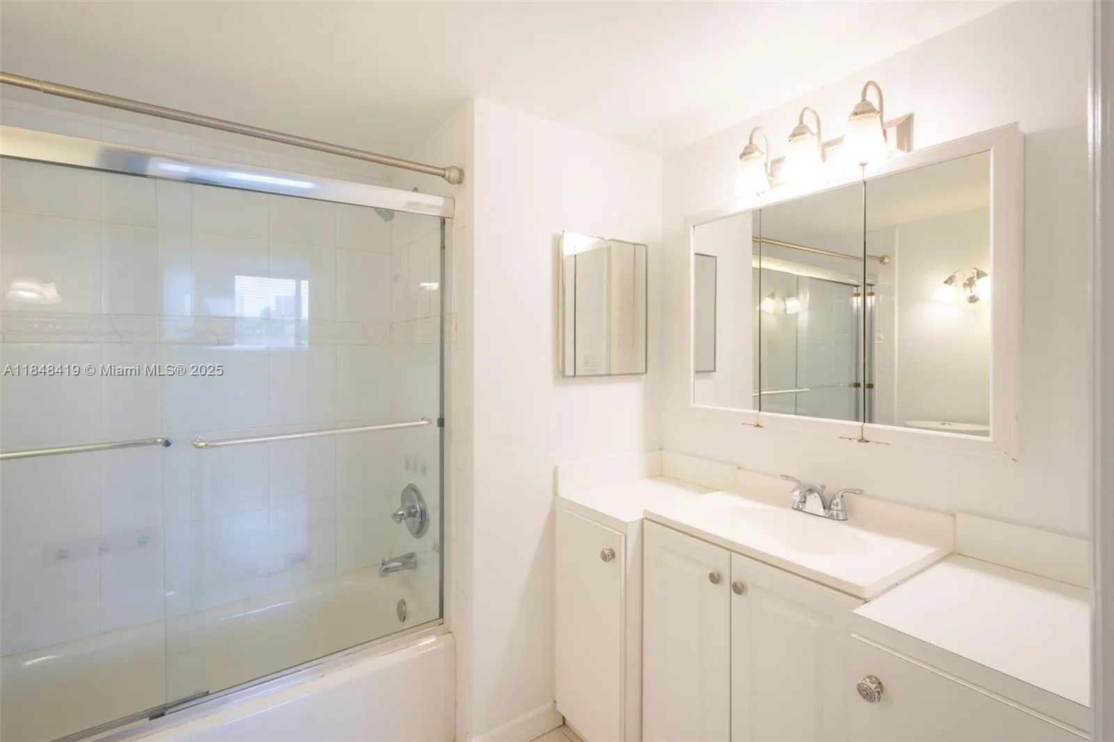3703 NE 166th St, #408