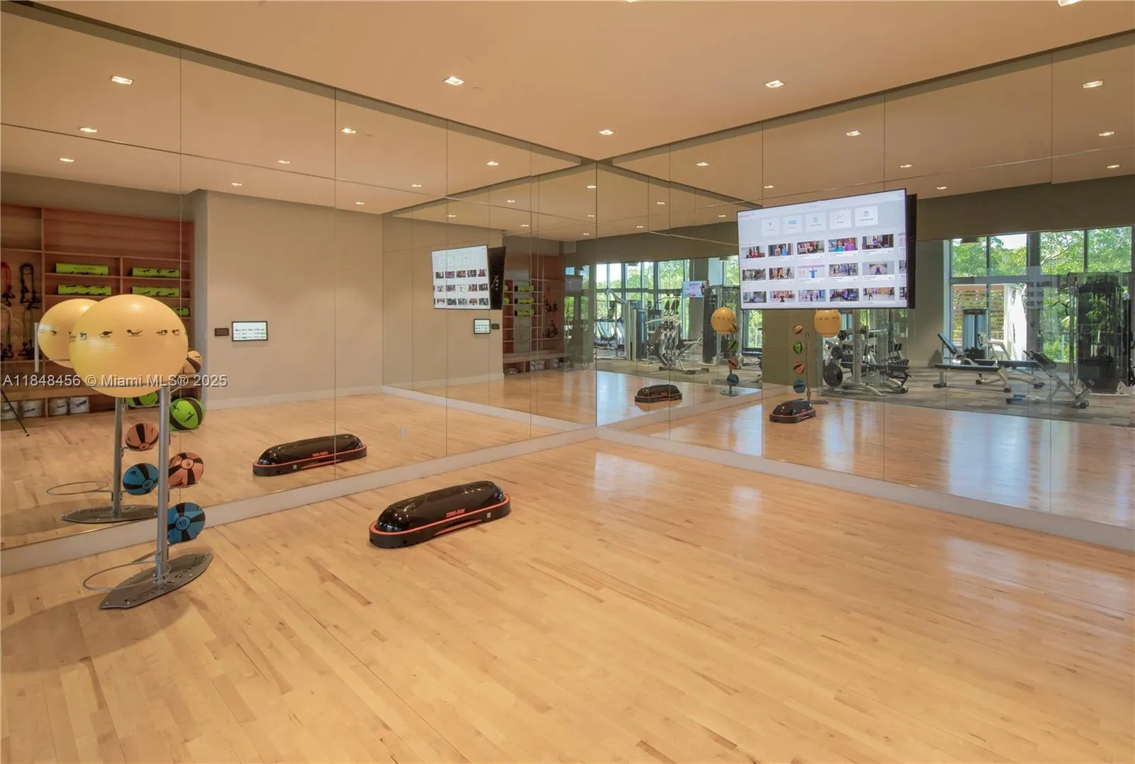16385 Biscayne Blvd, #1503