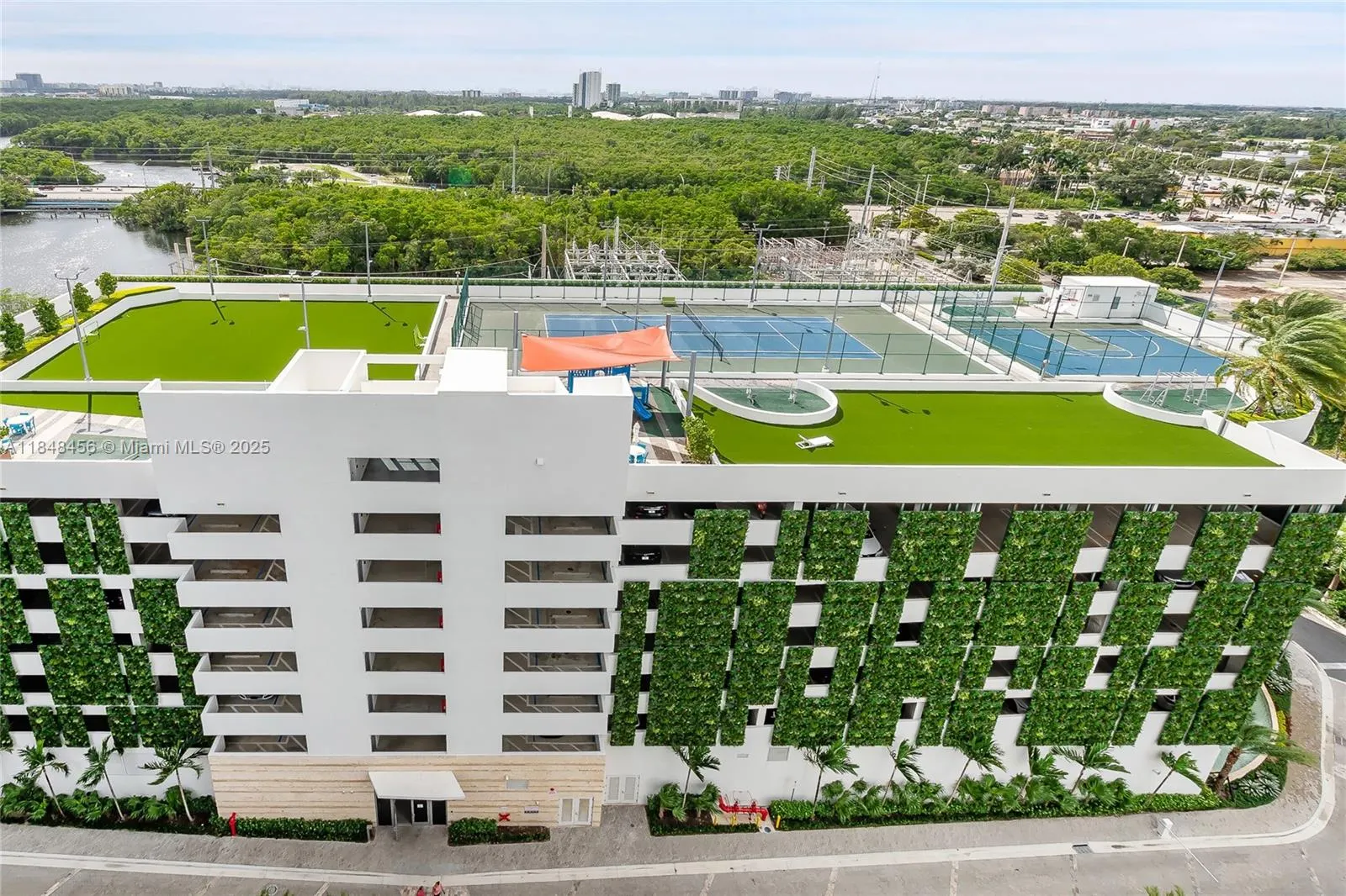 16385 Biscayne Blvd, #1503