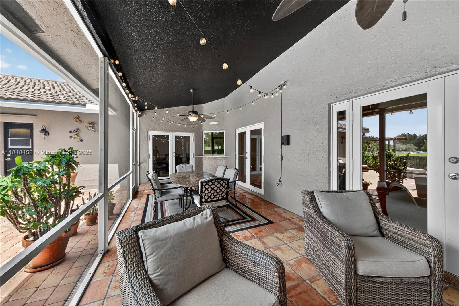 11880 NW 24th St