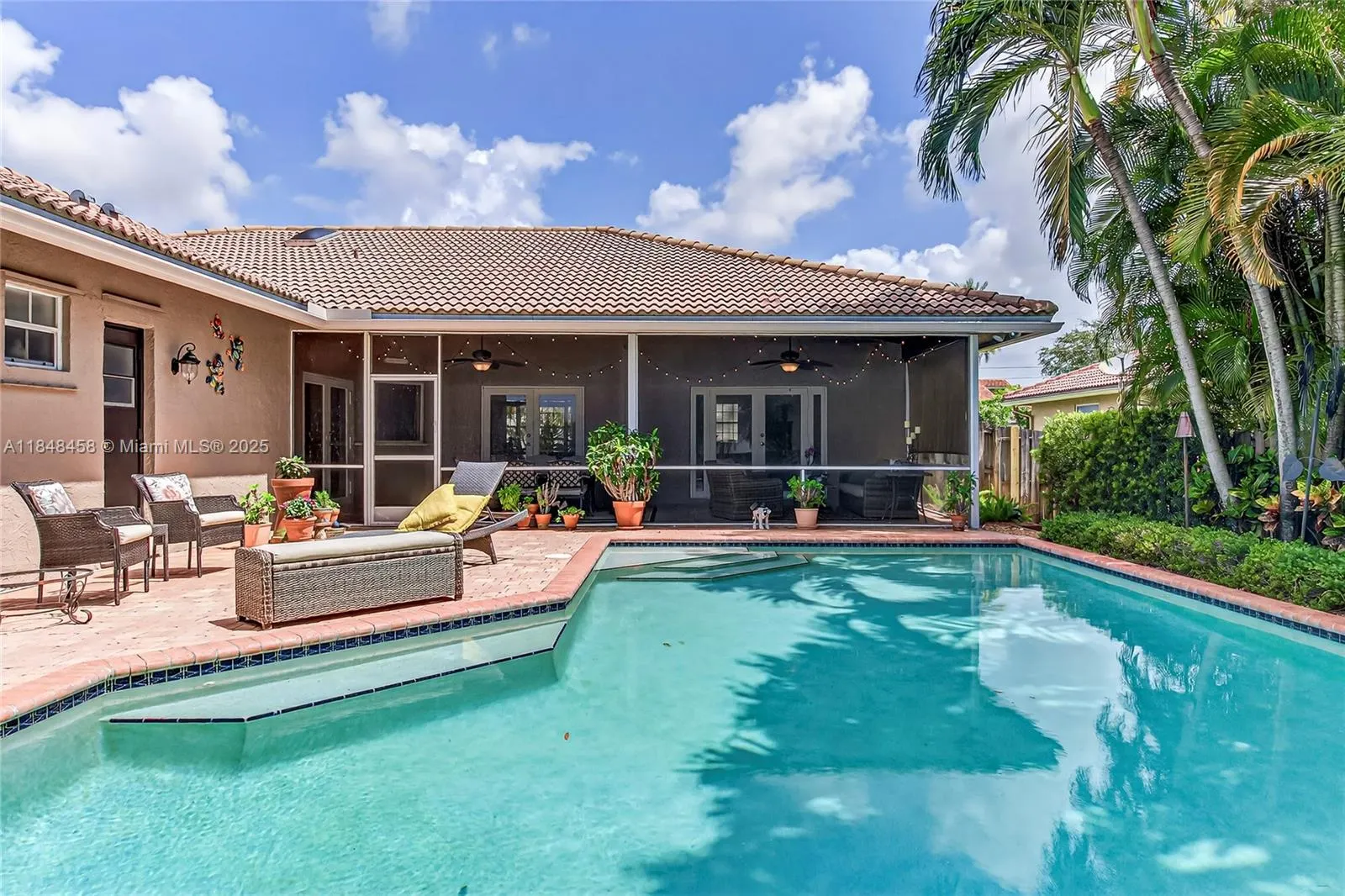 11880 NW 24th St