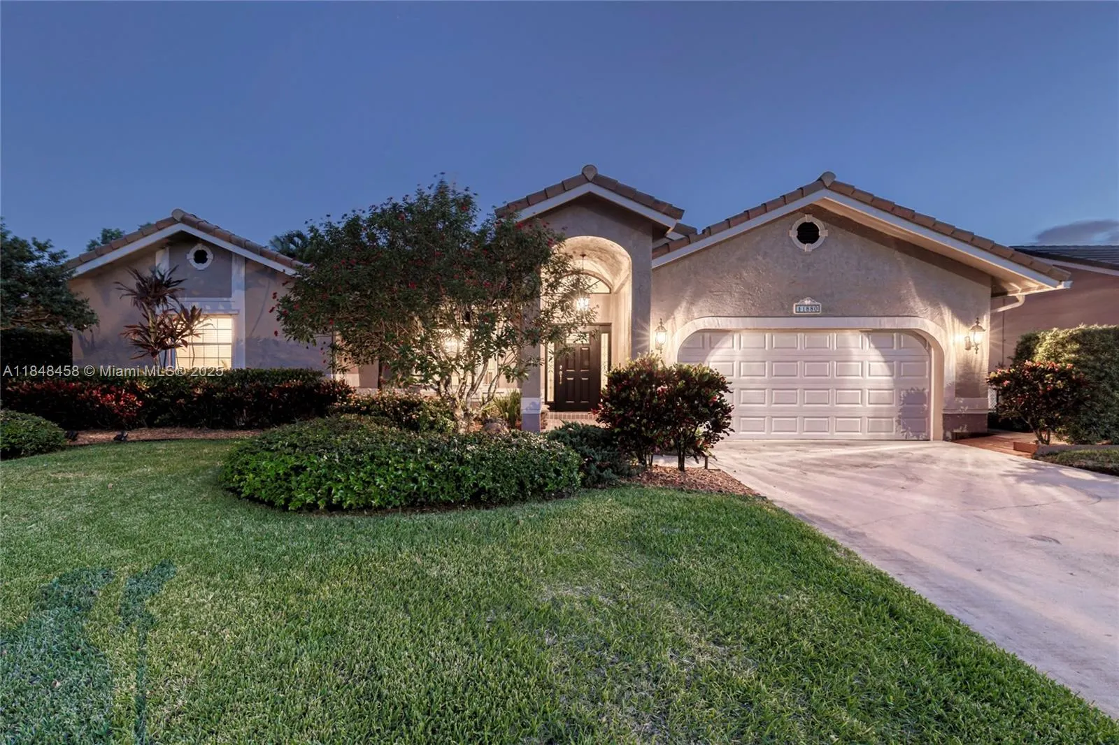 11880 NW 24th St