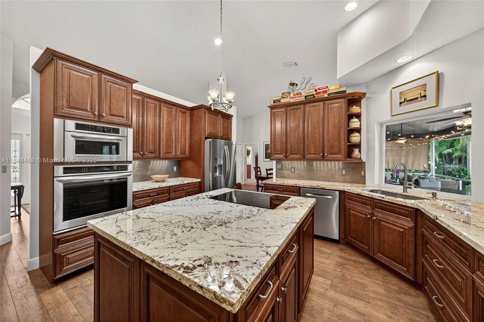 11880 NW 24th St
