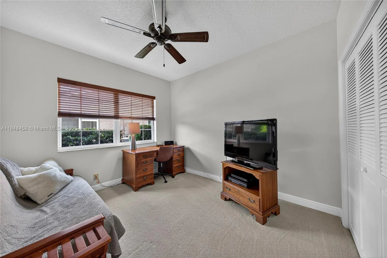 11880 NW 24th St