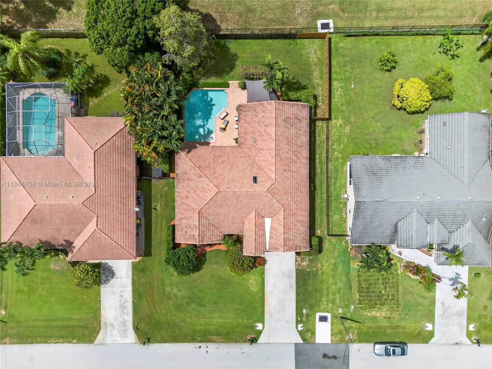 11880 NW 24th St