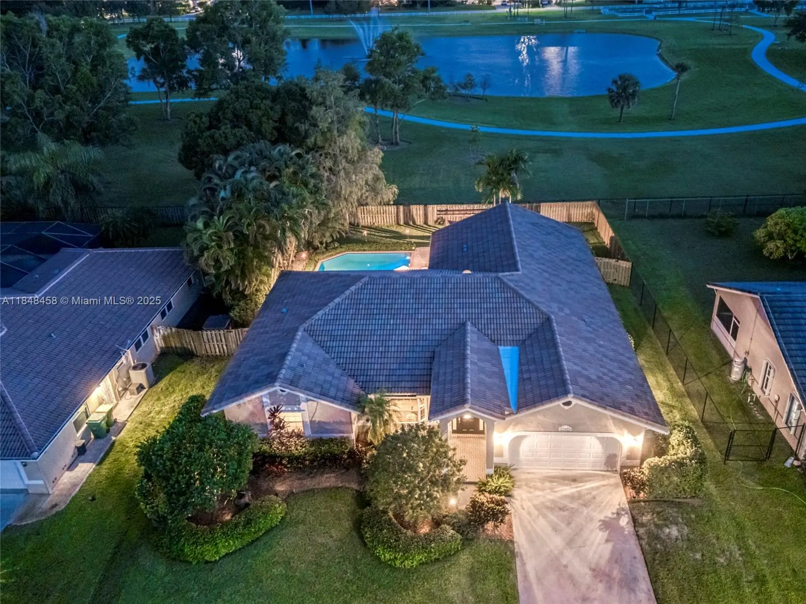 11880 NW 24th St