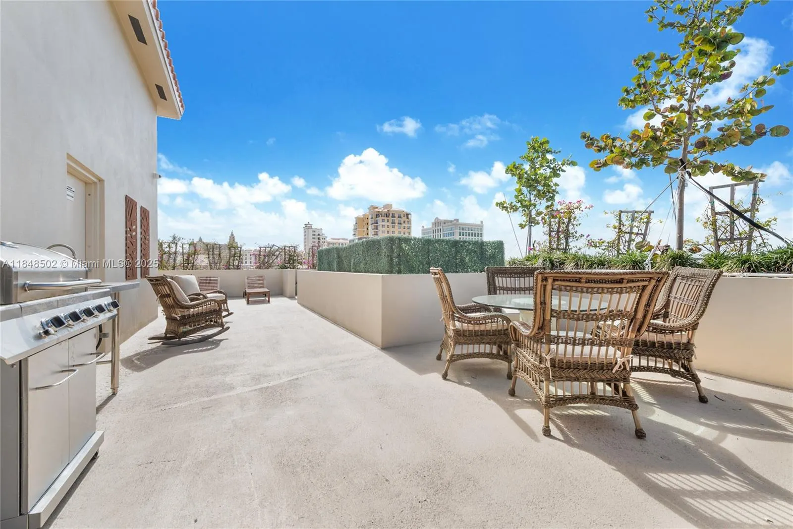 120 Salamanca Ave, #4A