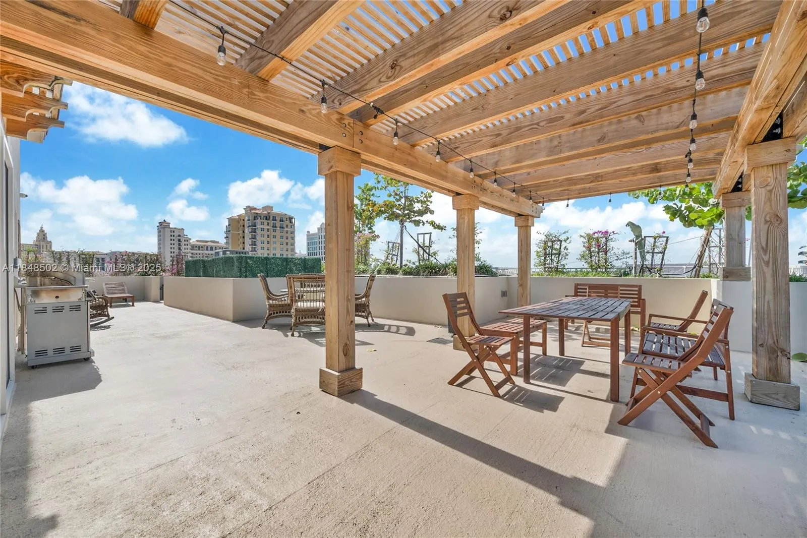 120 Salamanca Ave, #4A