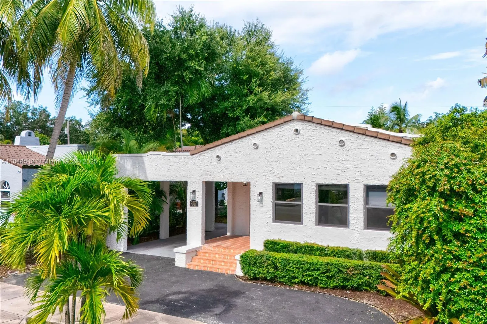 2217 Red Rd