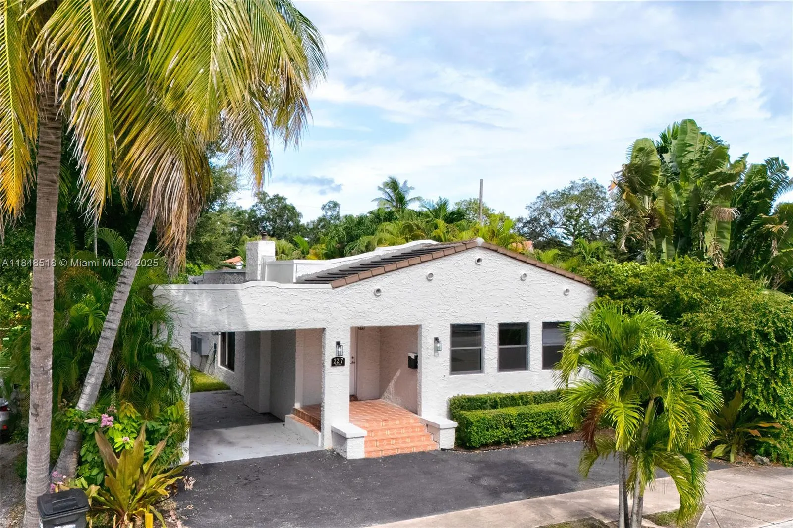 2217 Red Rd