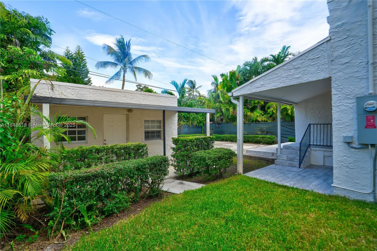 2217 Red Rd