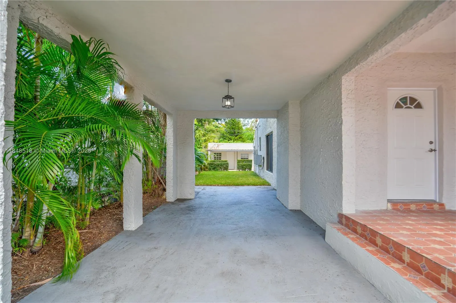 2217 Red Rd