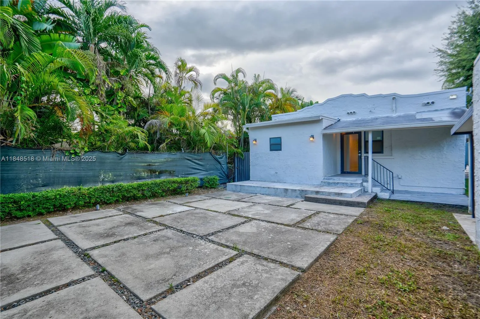 2217 Red Rd