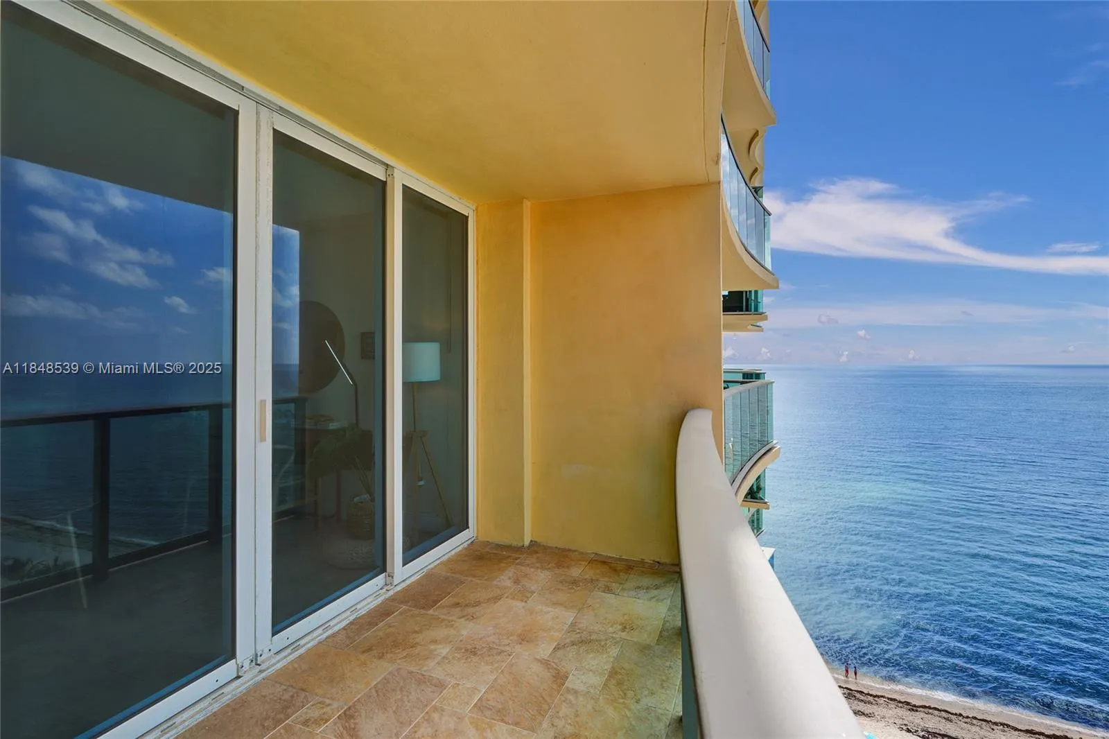 2501 S Ocean Dr, #1514