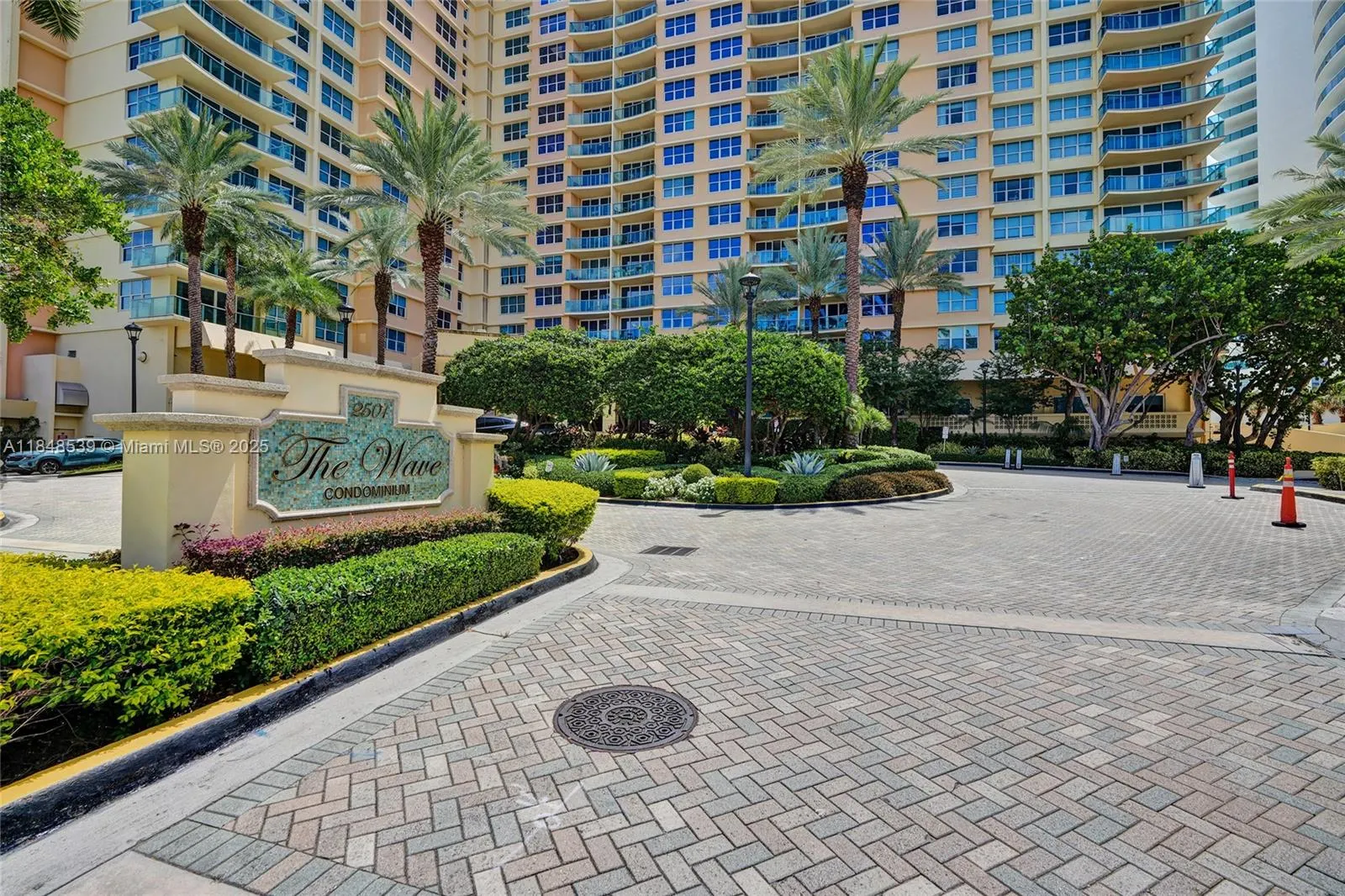 2501 S Ocean Dr, #1514