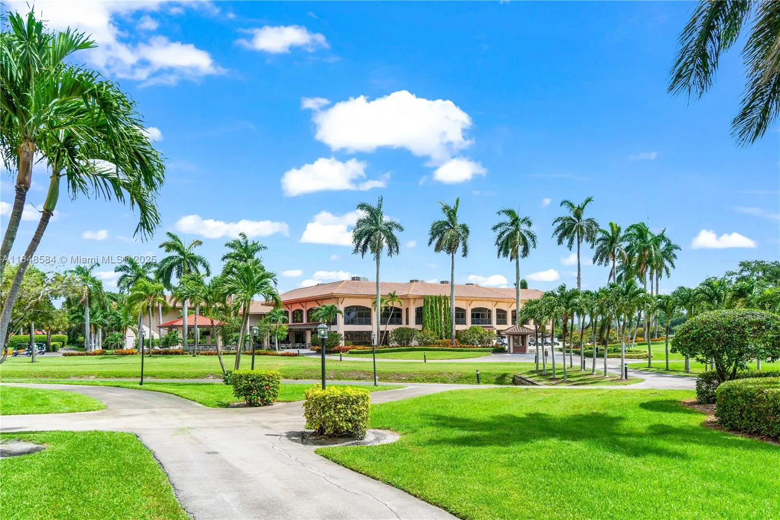 7137 Promenade Dr, #501