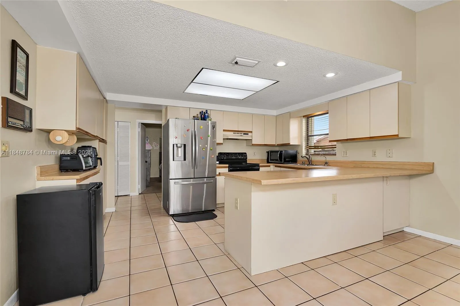 7921 NW 90th Ave