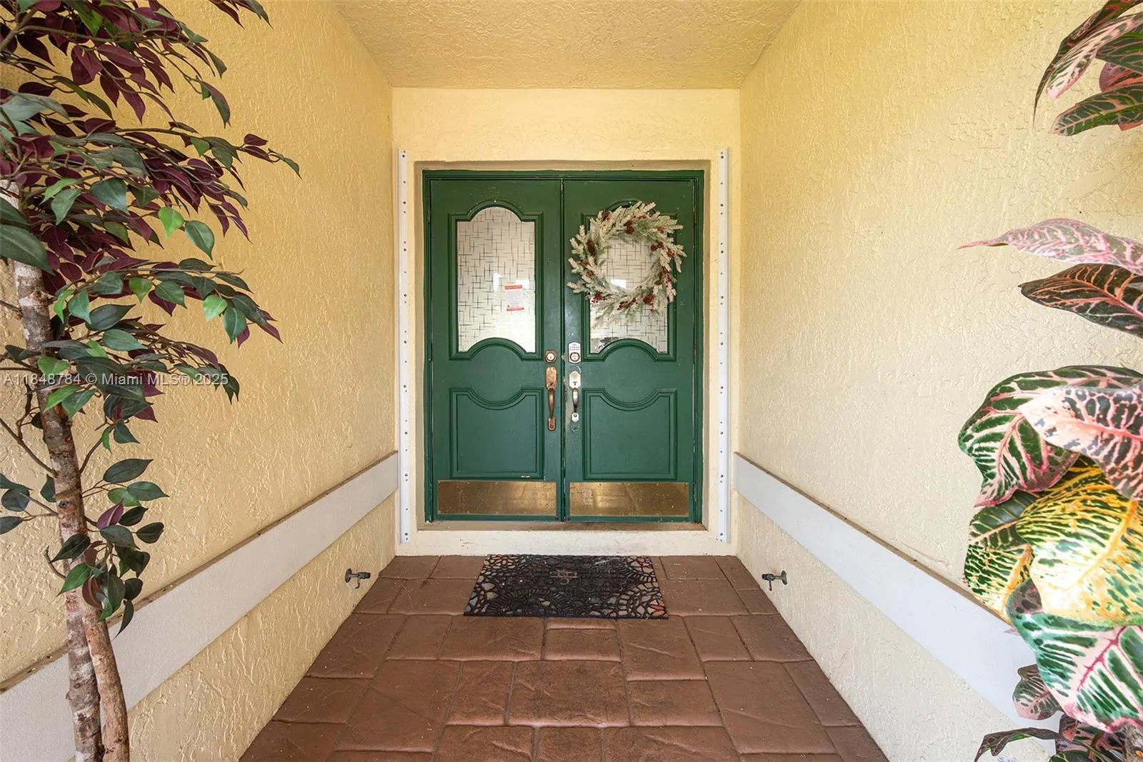 7921 NW 90th Ave