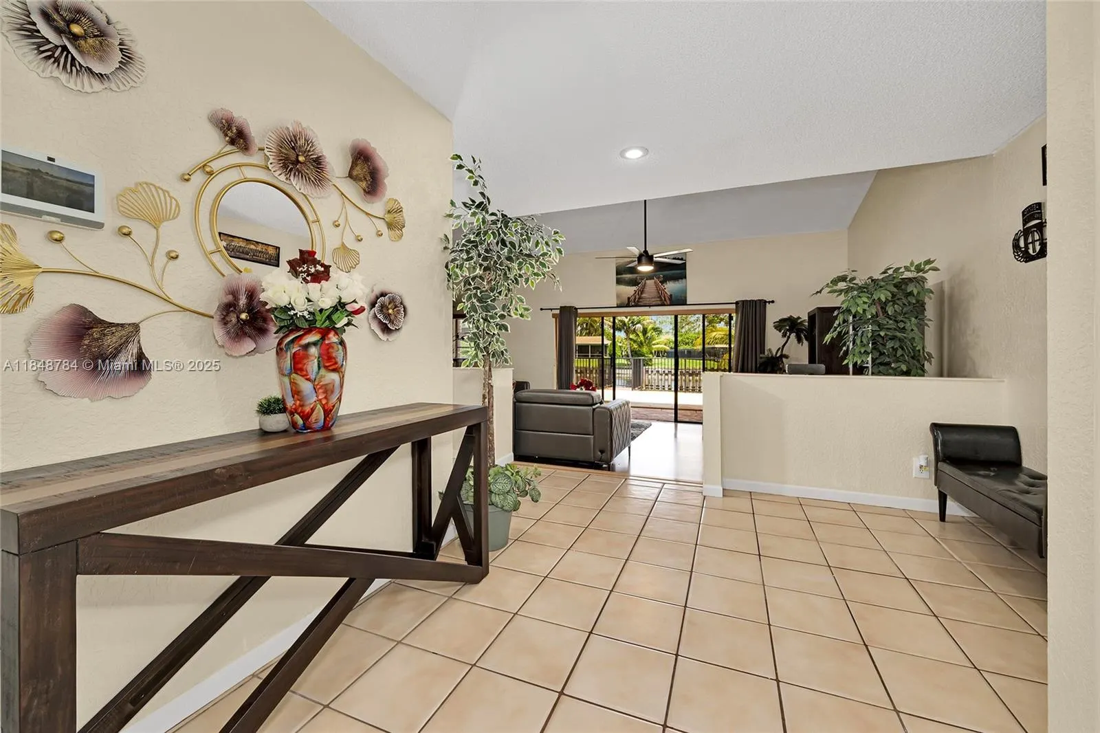 7921 NW 90th Ave