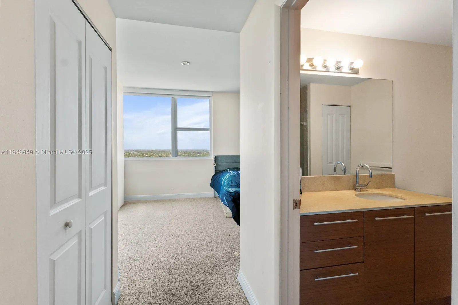 2641 N Flamingo Rd, #2408N