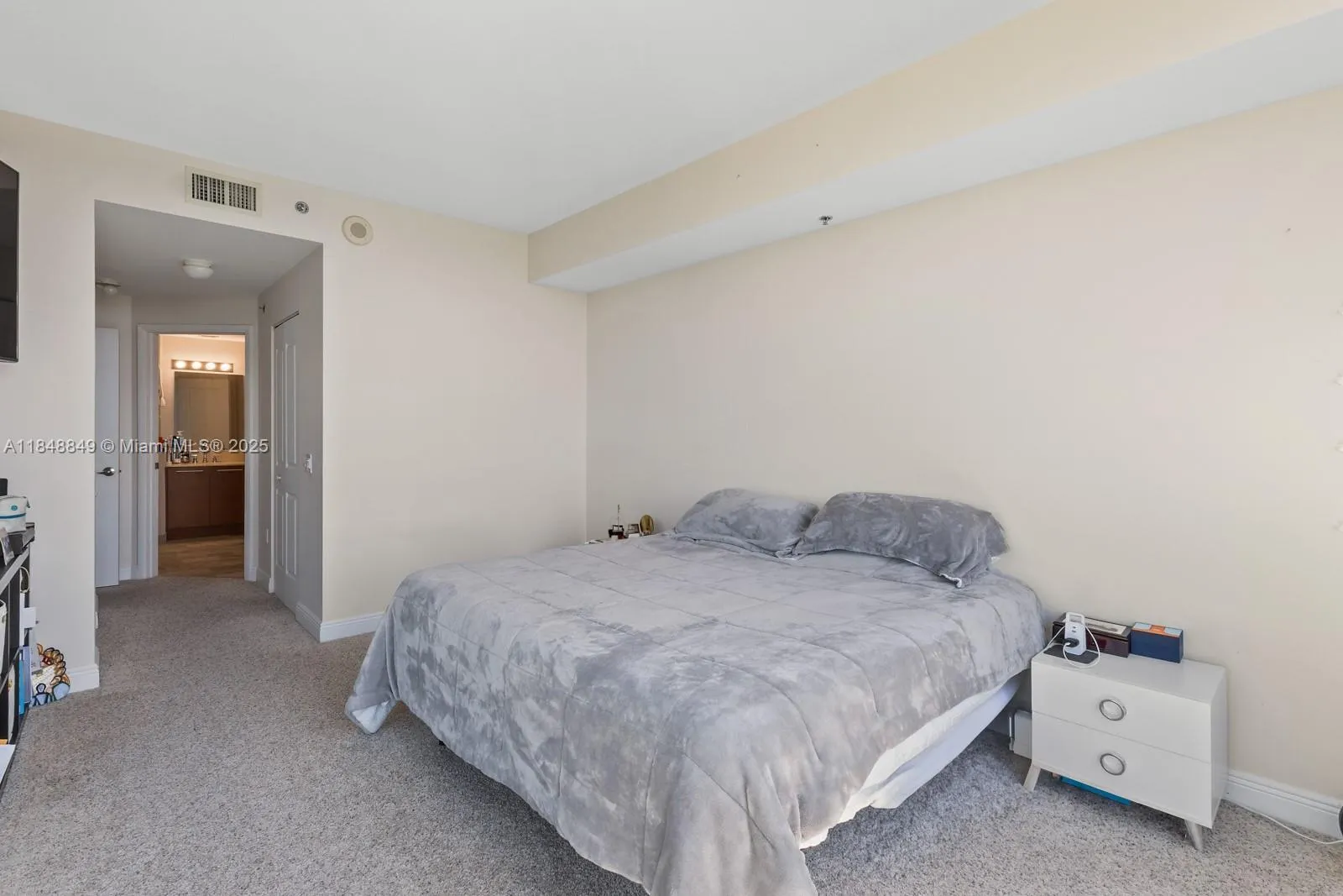 2641 N Flamingo Rd, #2408N