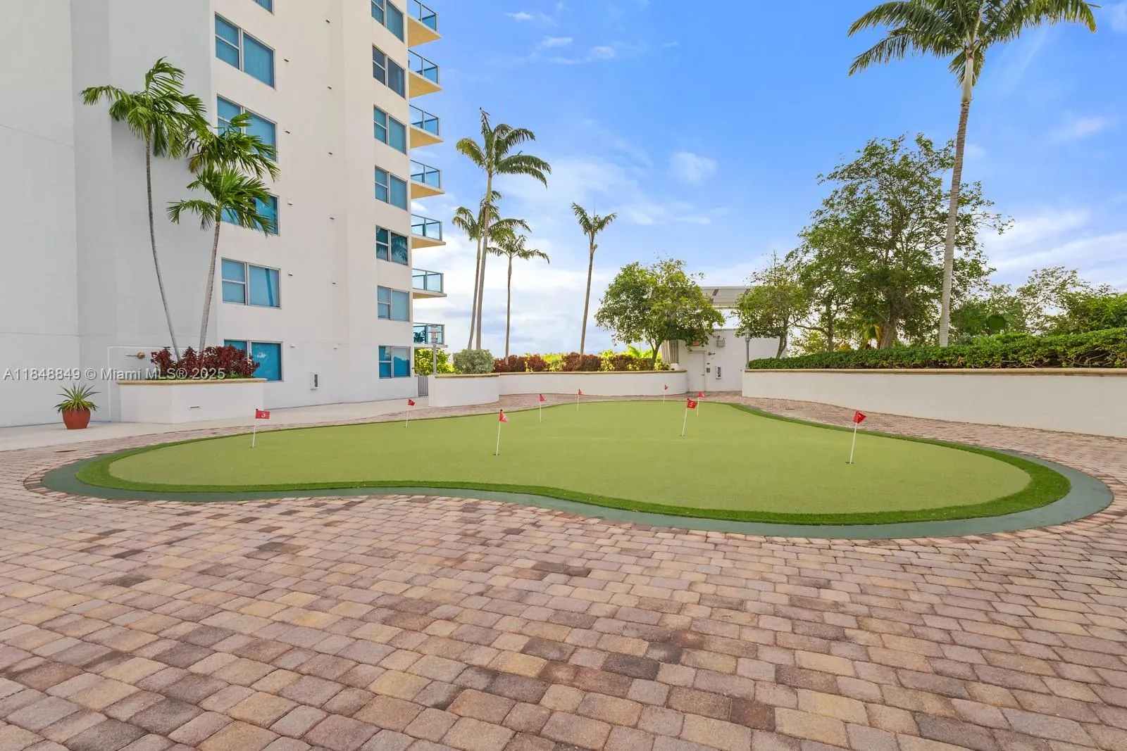 2641 N Flamingo Rd, #2408N