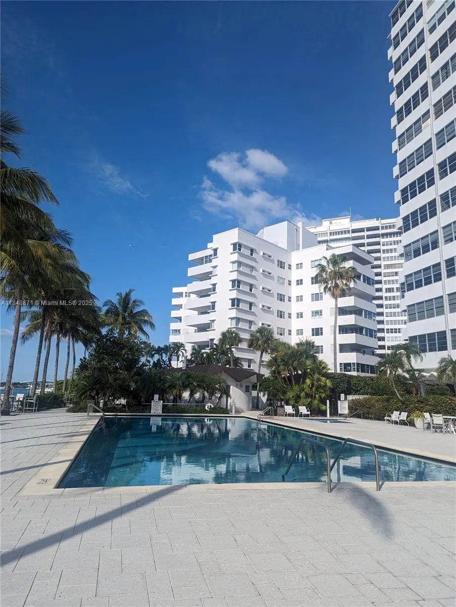 20 Island Ave, #101