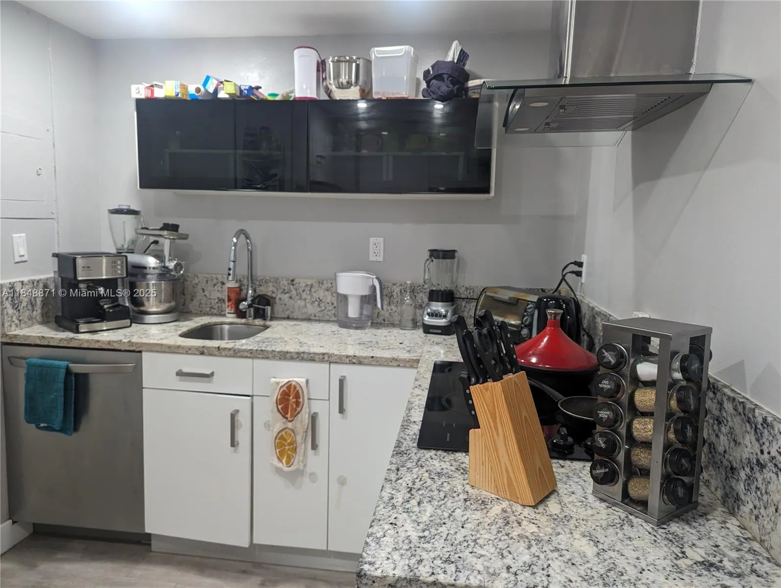 20 Island Ave, #101