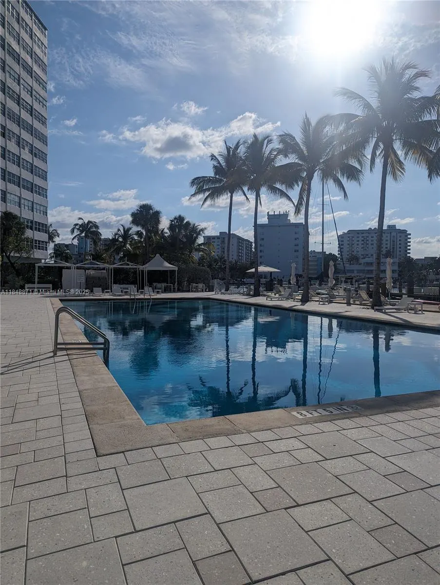 20 Island Ave, #101
