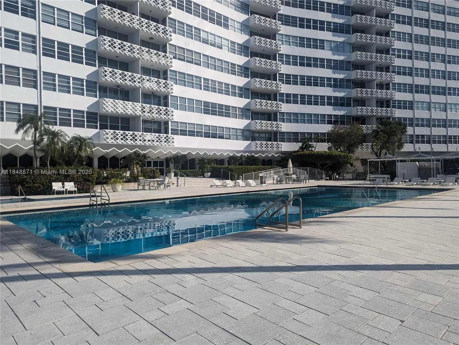 20 Island Ave, #101