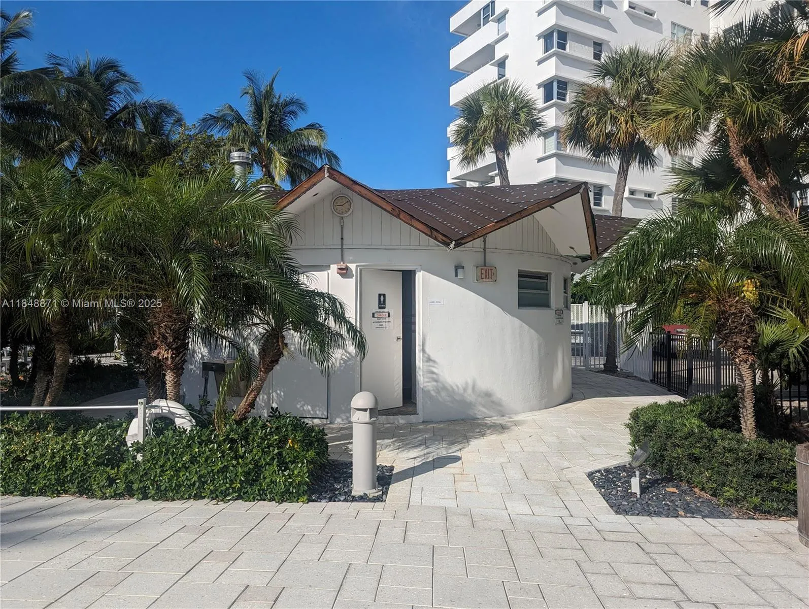 20 Island Ave, #101