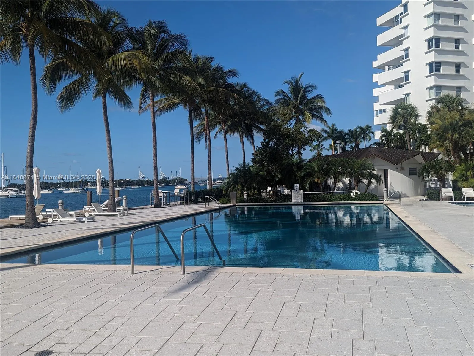 20 Island Ave, #101