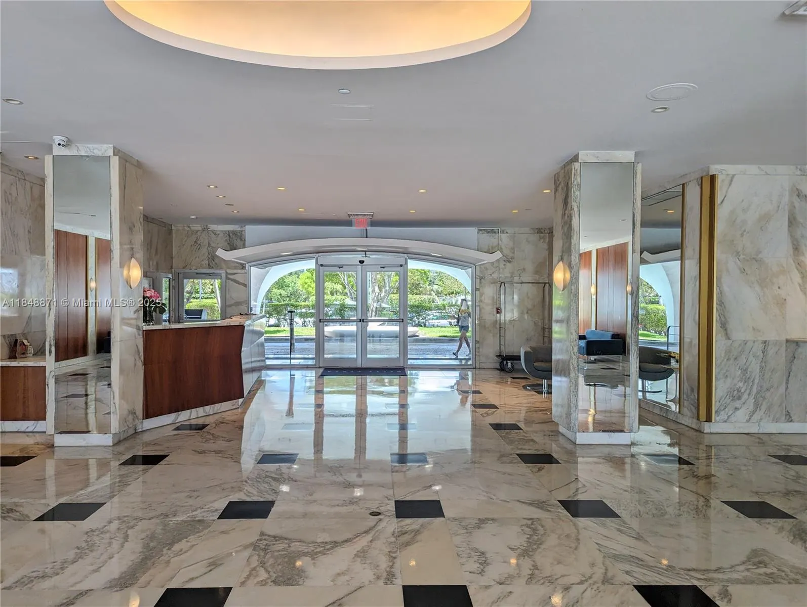 20 Island Ave, #101
