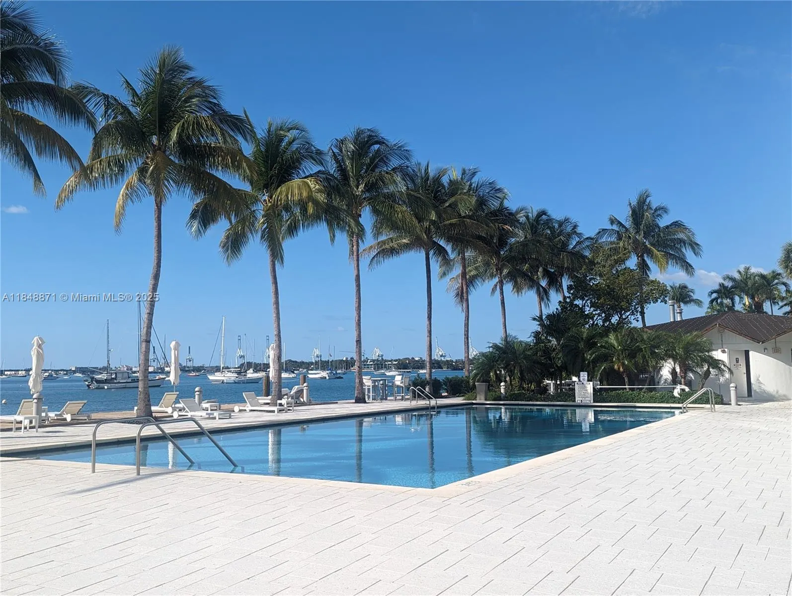 20 Island Ave, #101