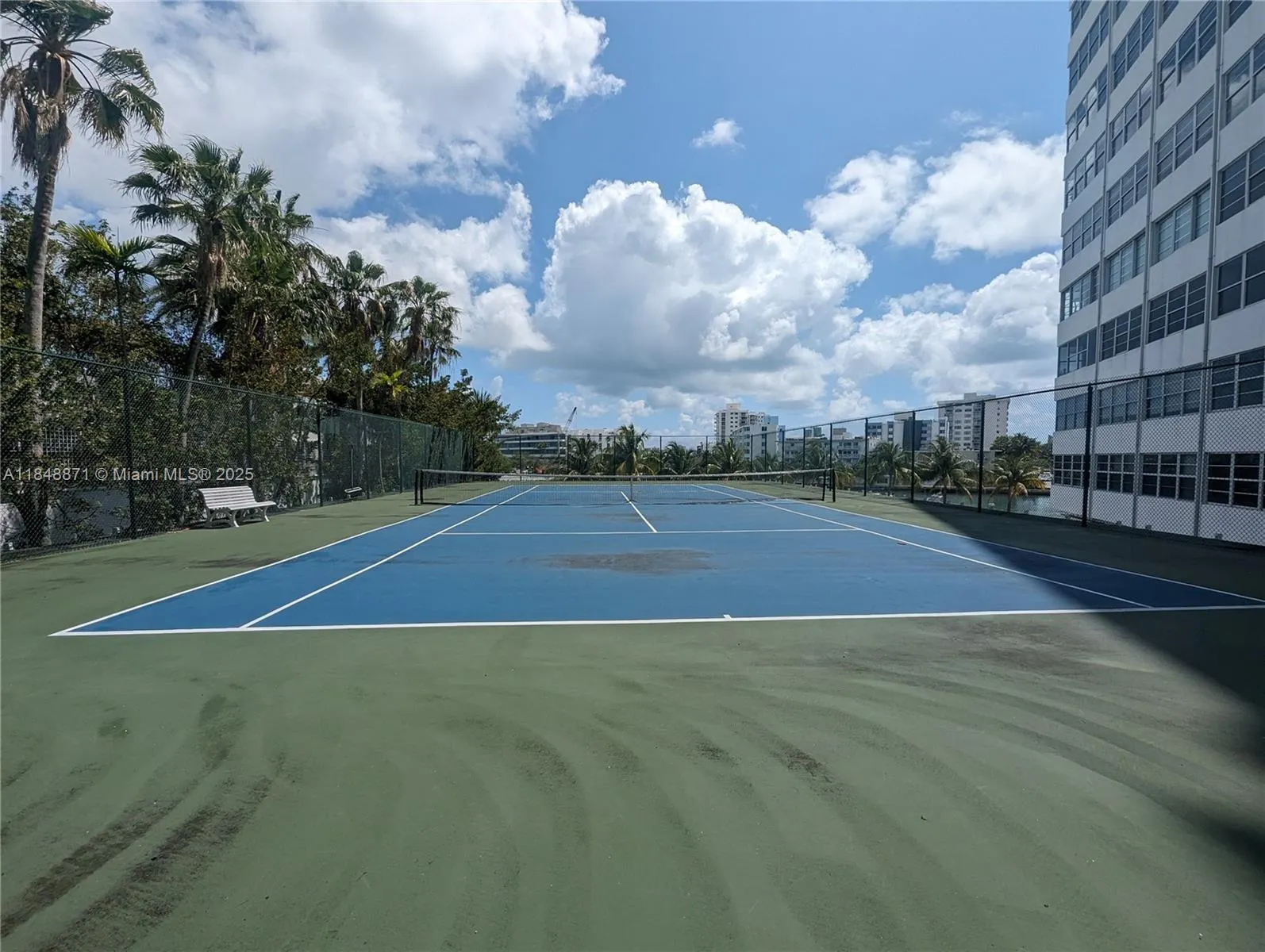 20 Island Ave, #101