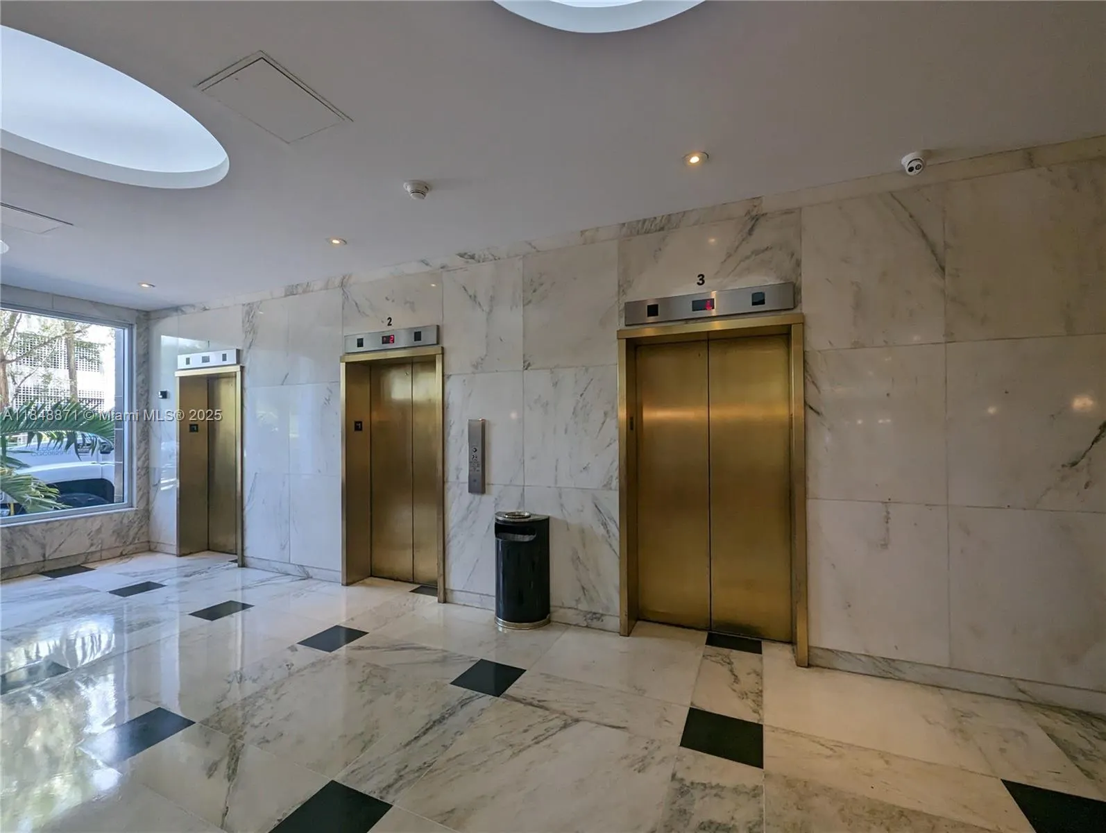 20 Island Ave, #101