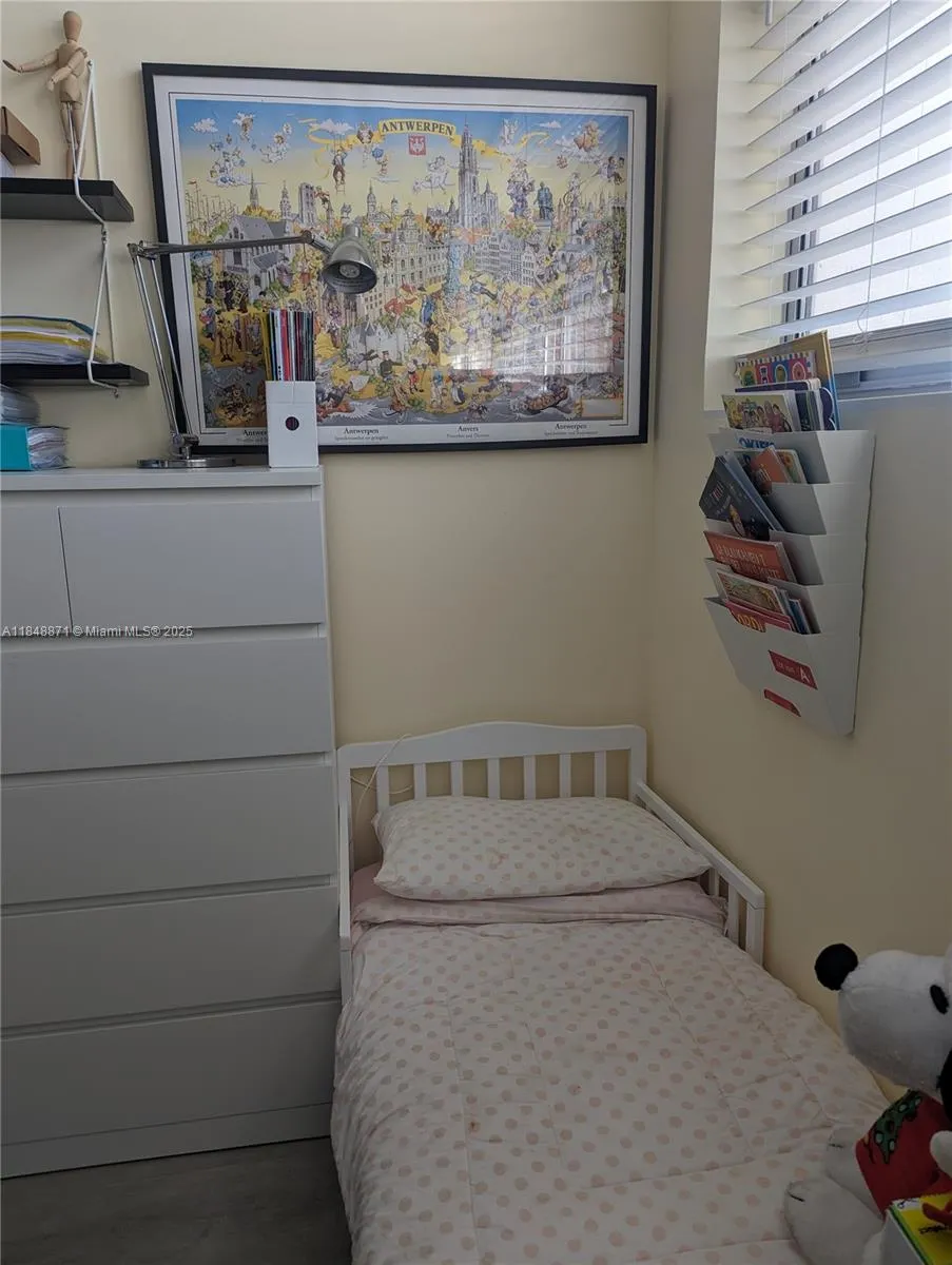 20 Island Ave, #101