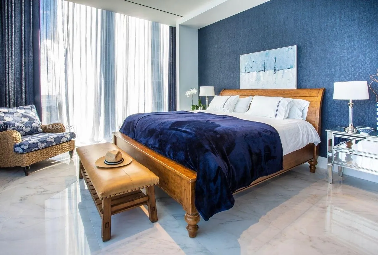 17141 Collins Ave, #1001