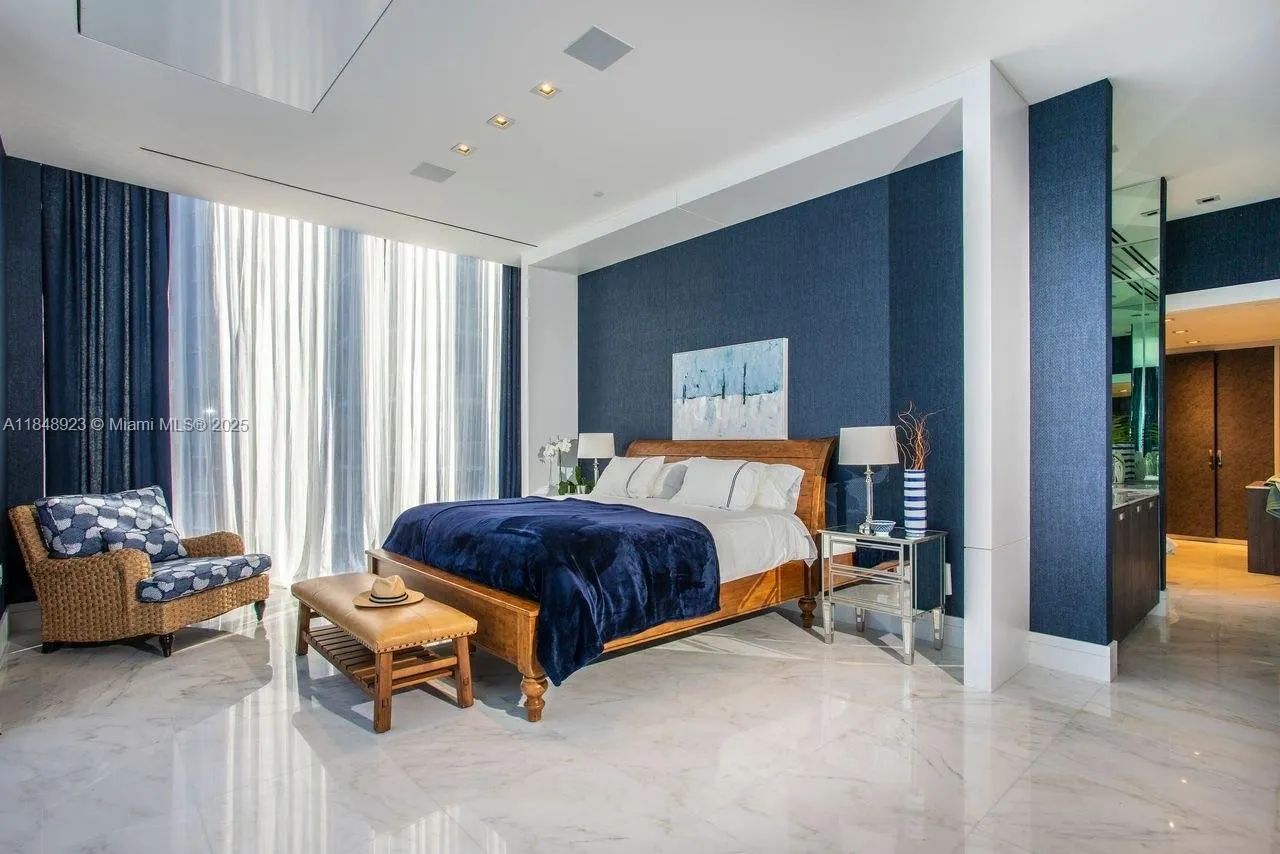 17141 Collins Ave, #1001