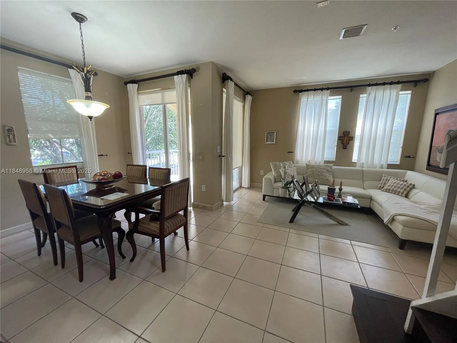 160 Jacaranda Country Club Dr, #201
