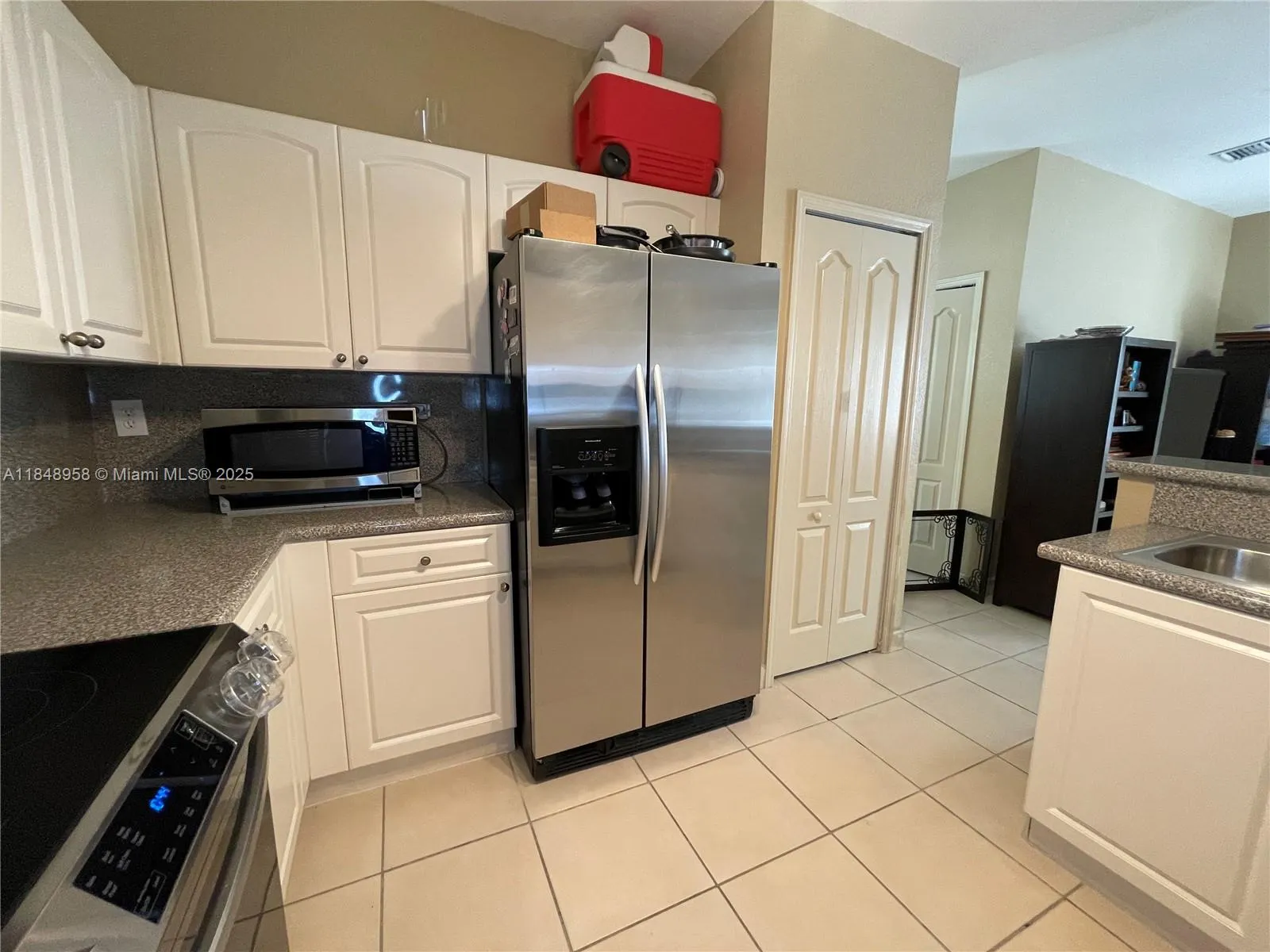 160 Jacaranda Country Club Dr, #201