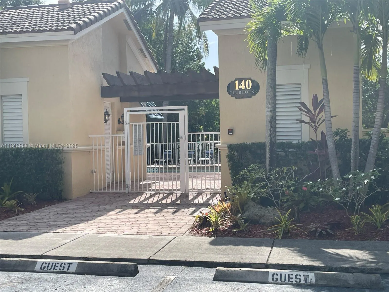 160 Jacaranda Country Club Dr, #201