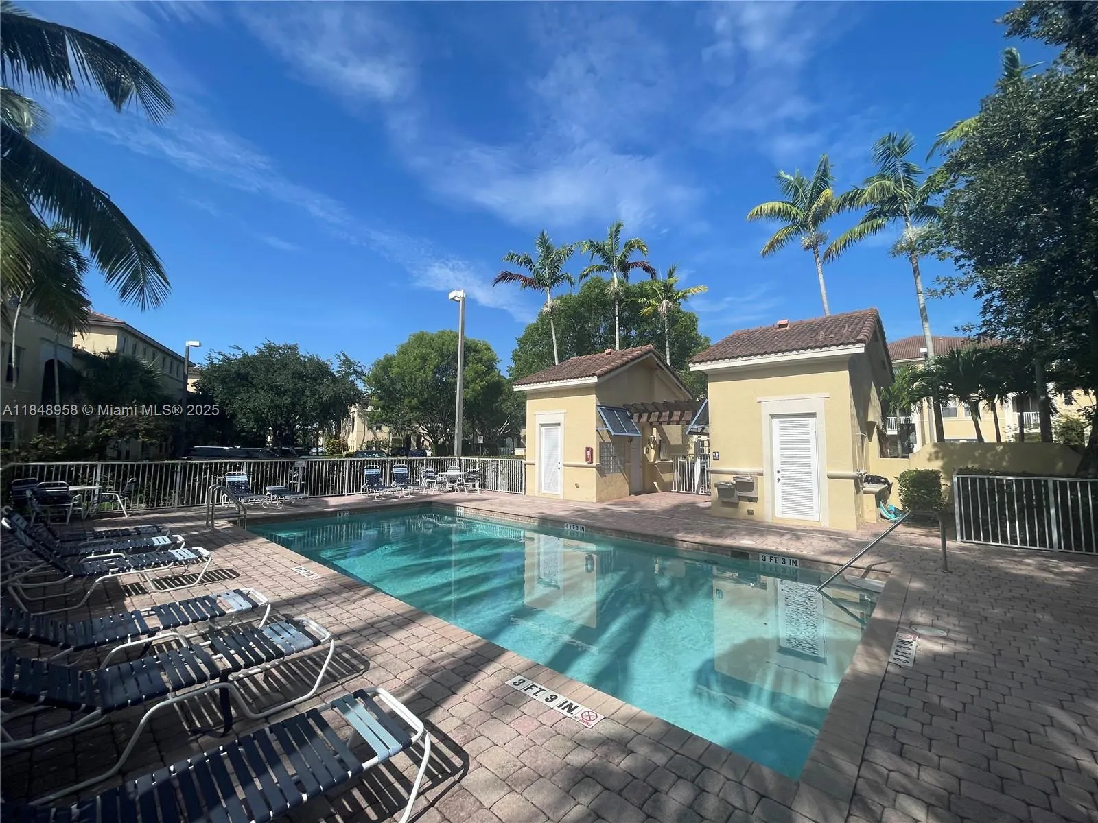 160 Jacaranda Country Club Dr, #201